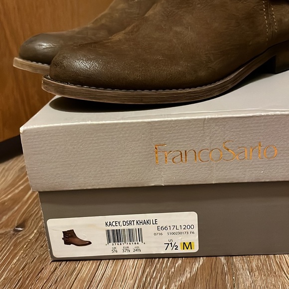 Kacey Franco Sarto Booties - Picture 2 of 4